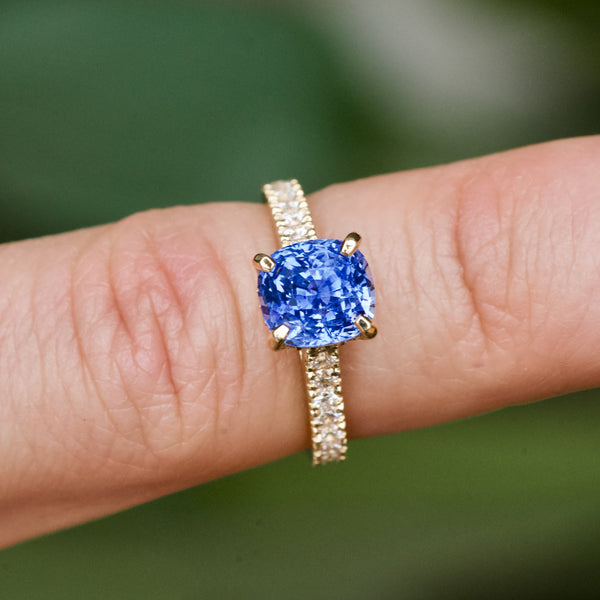Blue Sapphire Yellow Gold Engagement Ring Jewellery Combination