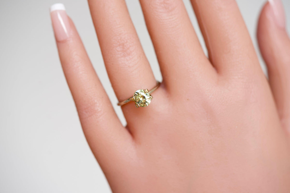 1.55 ct Wattle Green Oval Cut Unheated Sapphire