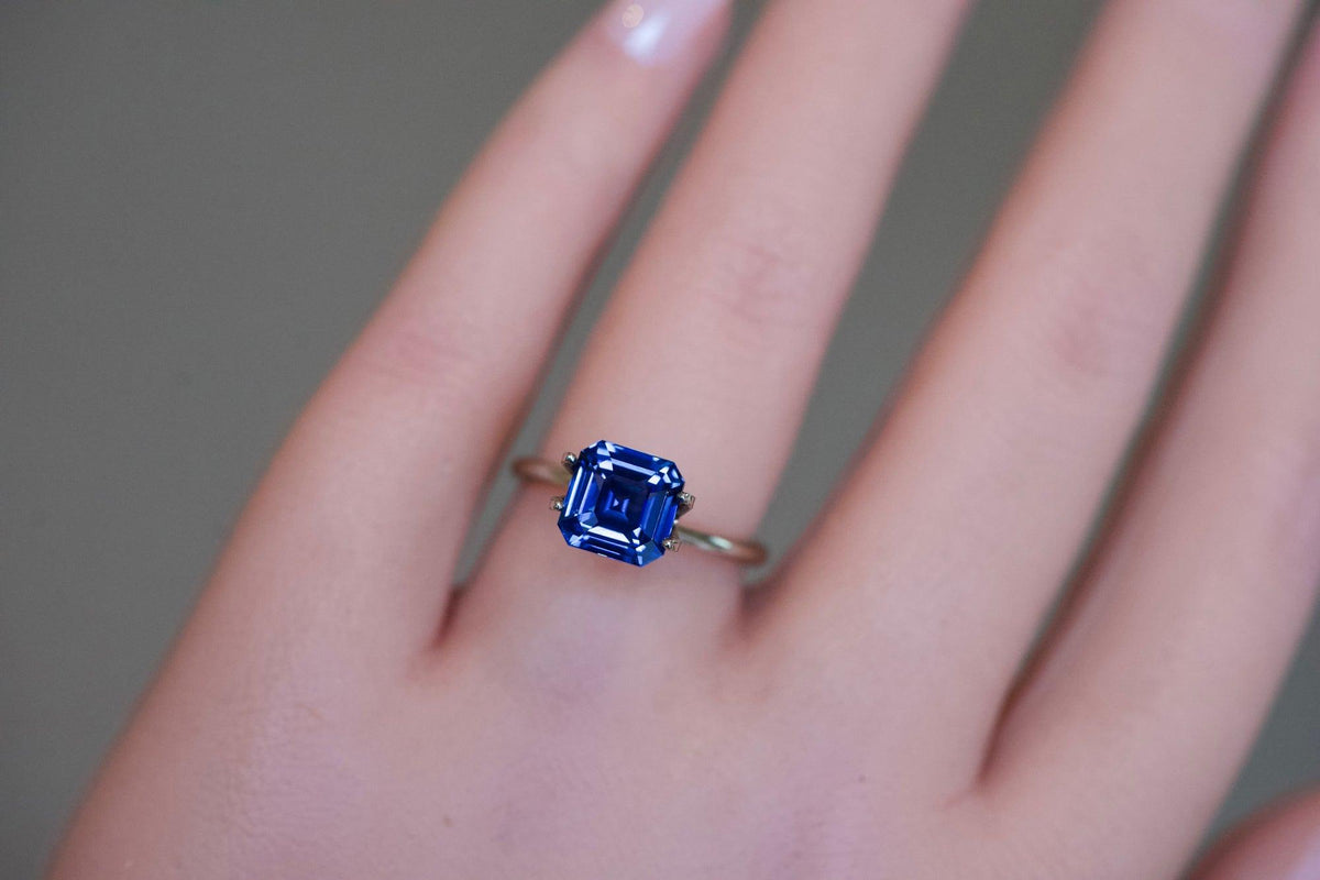 3.27 ct Royal Blue Octagon Sapphire Heated Sri Lanka GIA Certified