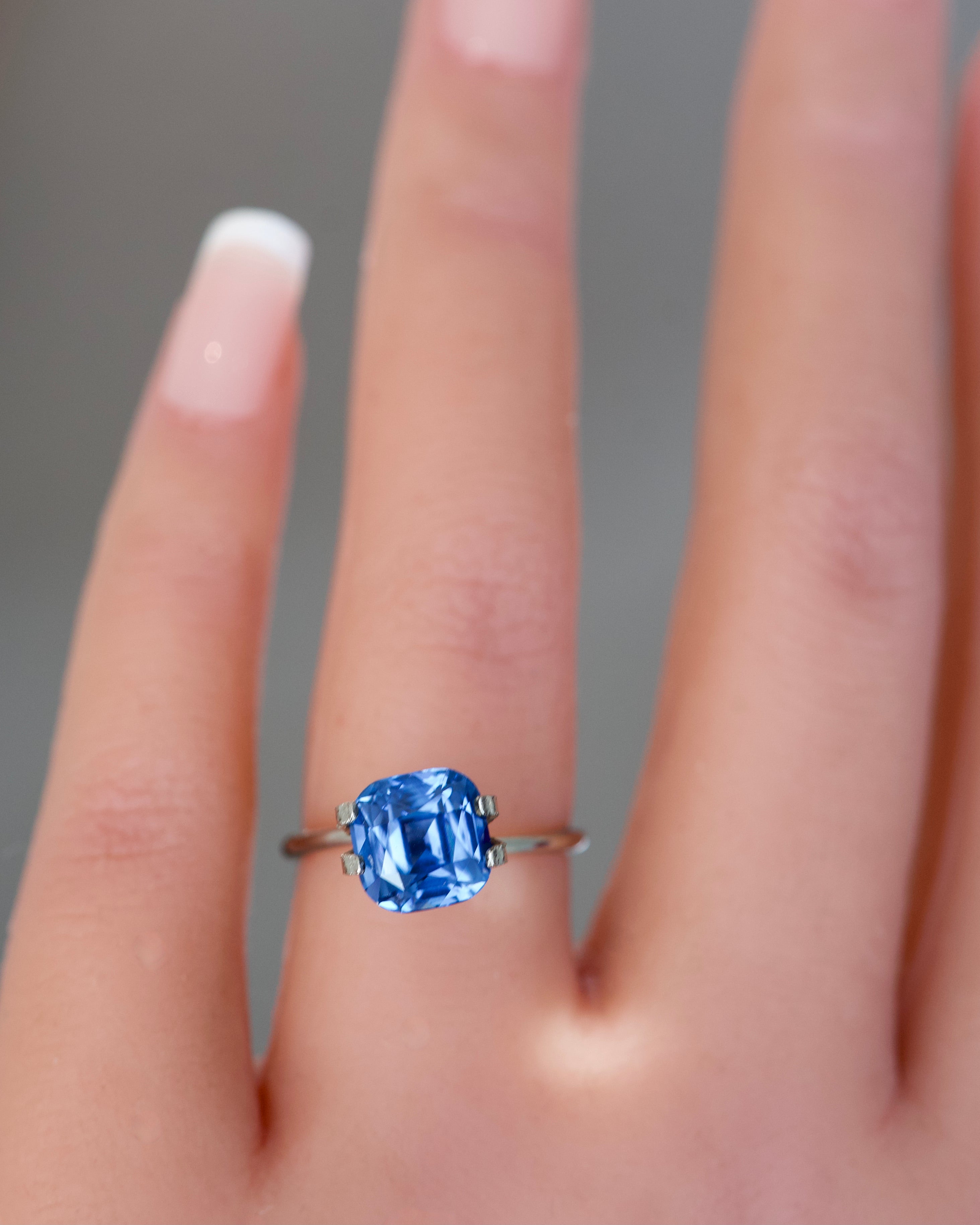 4.02 ct Blue Sapphire Cushion GIA Unheated Madagascar Gem