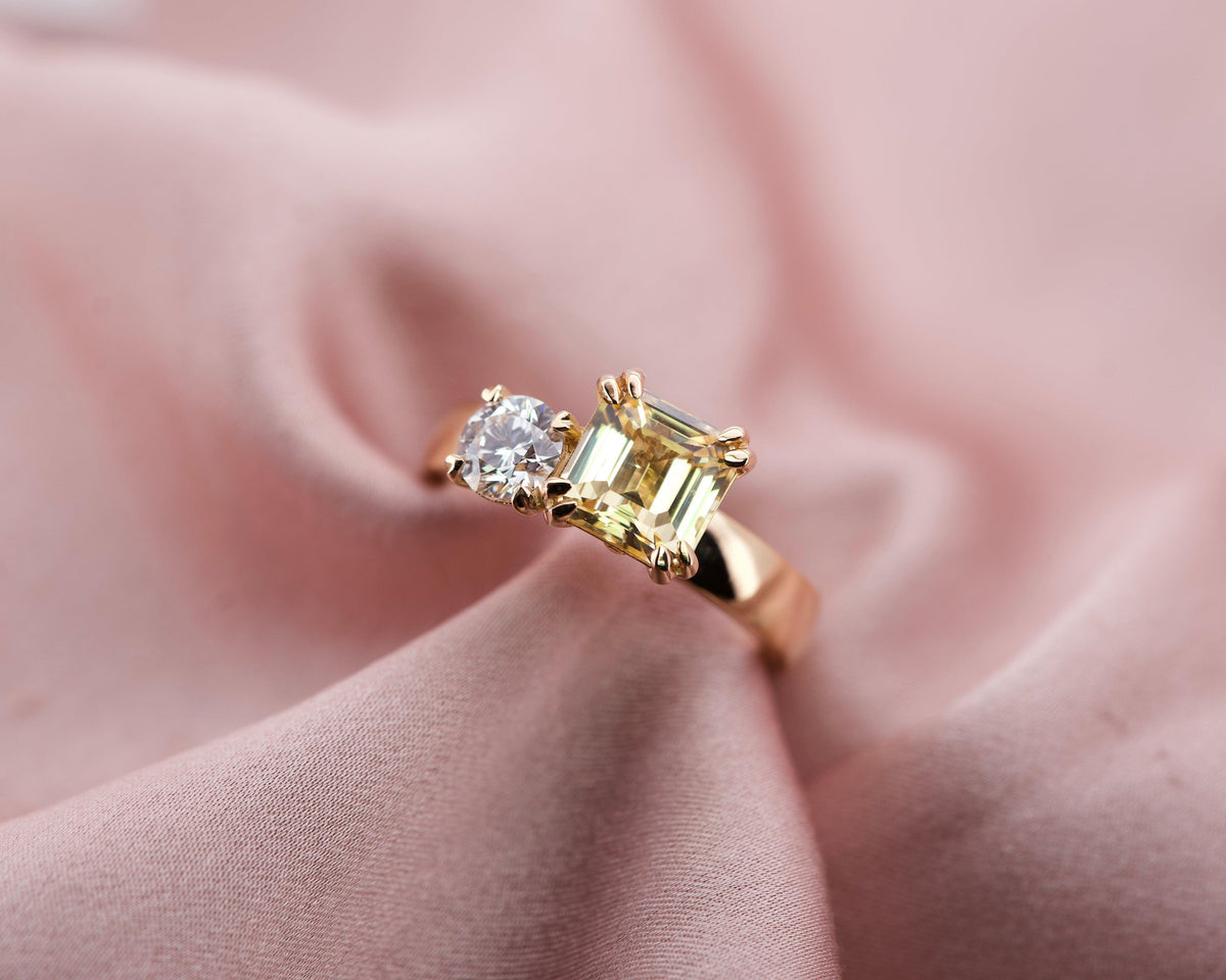 Yellow sapphire diamond toi et moi ring, front view
