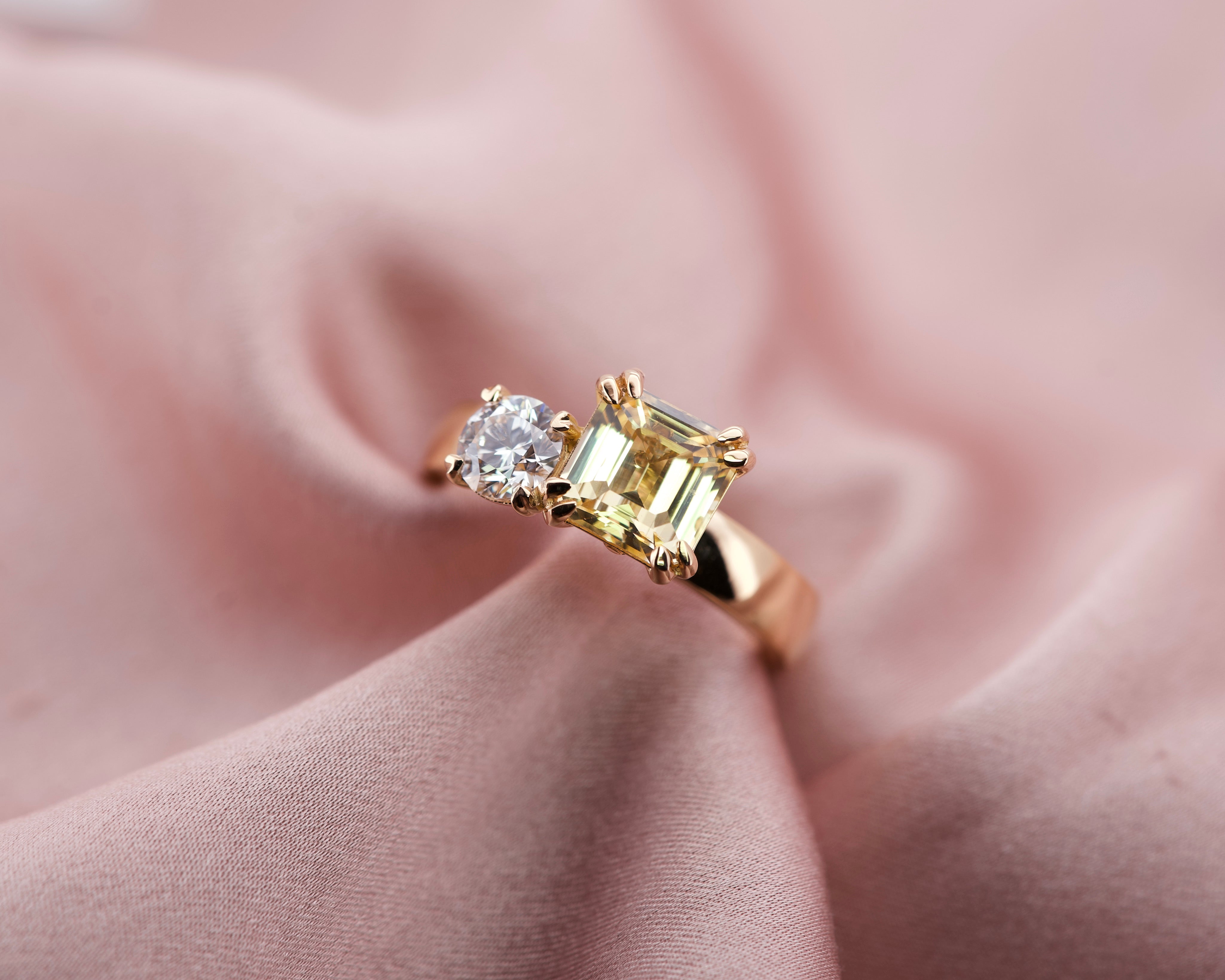 Yellow sapphire diamond toi et moi ring, front view