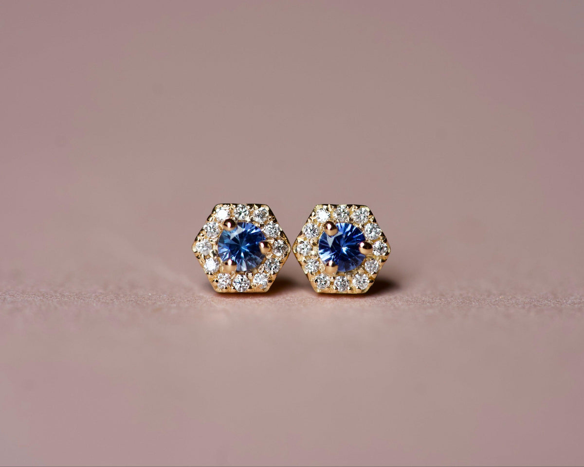 PETRA Mini Blue Sapphire Hexagon Diamond Halo Stud Earrings in 18k Gold