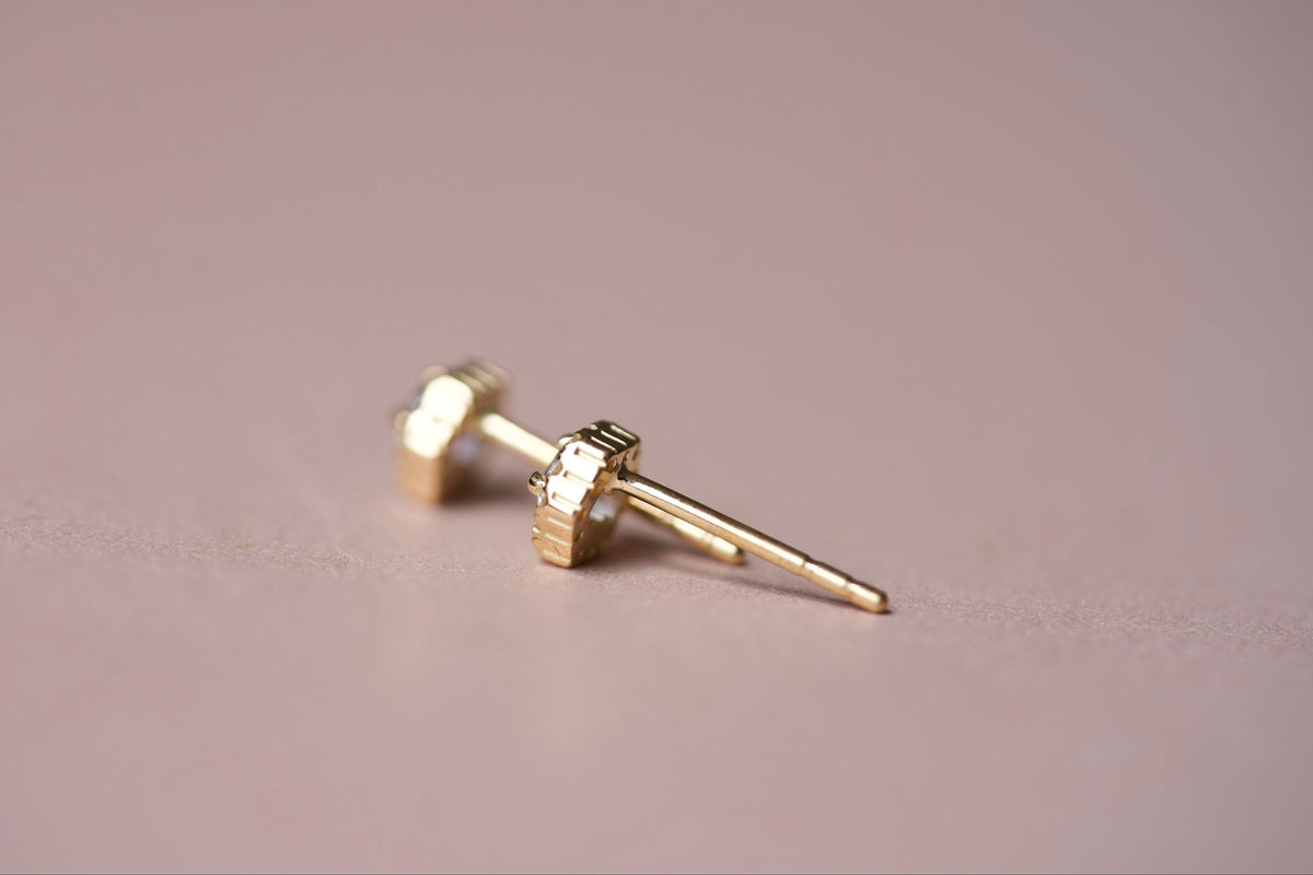 PETRA Mini Blue Sapphire Hexagon Diamond Halo Stud Earrings in 18k Gold