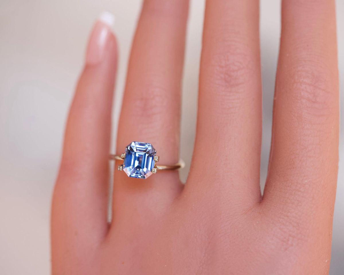 4.18 ct Vivid Sky blue Sapphire GIA Certified Unheated Emerald Cut Gemstone