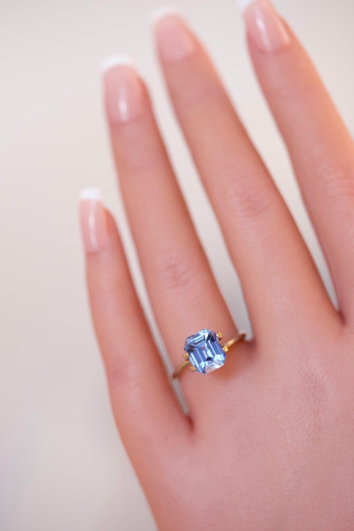 4.18 ct Vivid Sky blue Sapphire GIA Certified Unheated Emerald Cut Gemstone