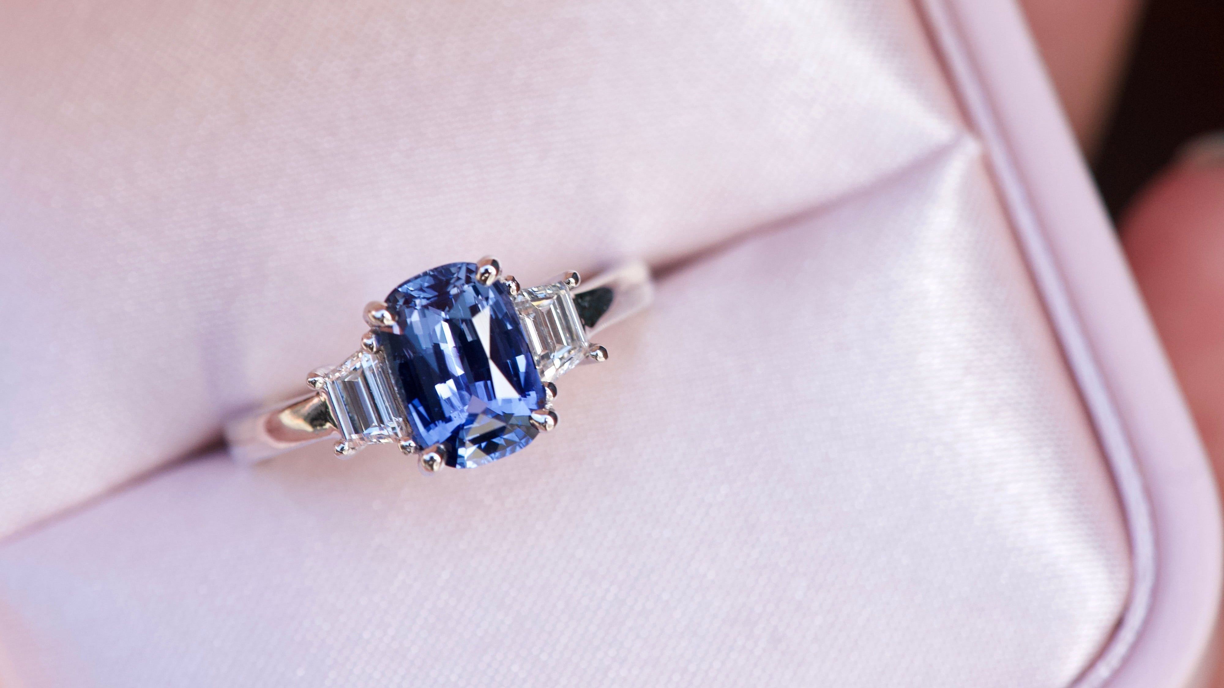 blue sapphire ring Australia