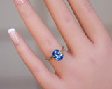 oval cut beautiful ceylon blue sapphire