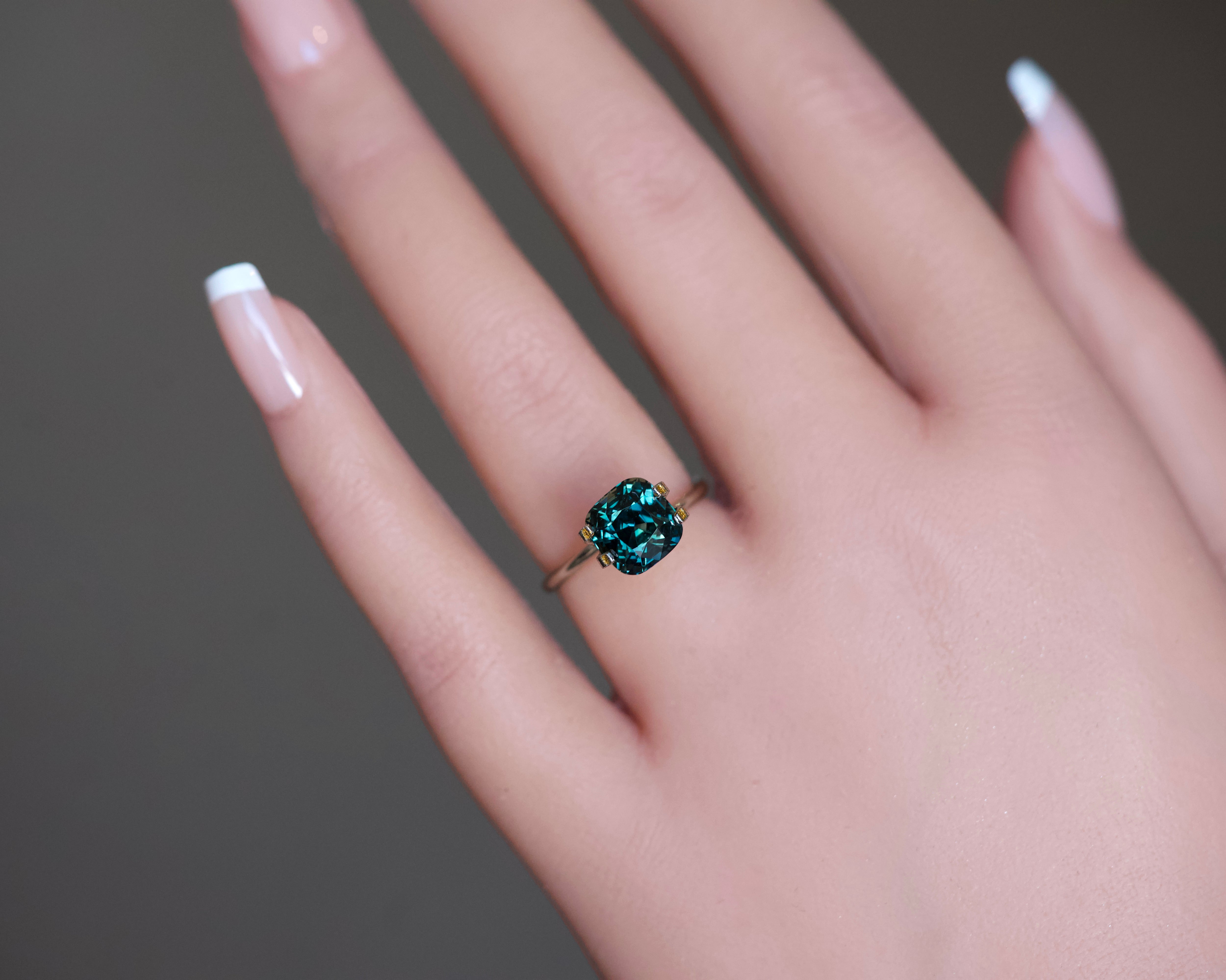 4.02 ct Teal Sapphire Cushion GIA Unheated Gems