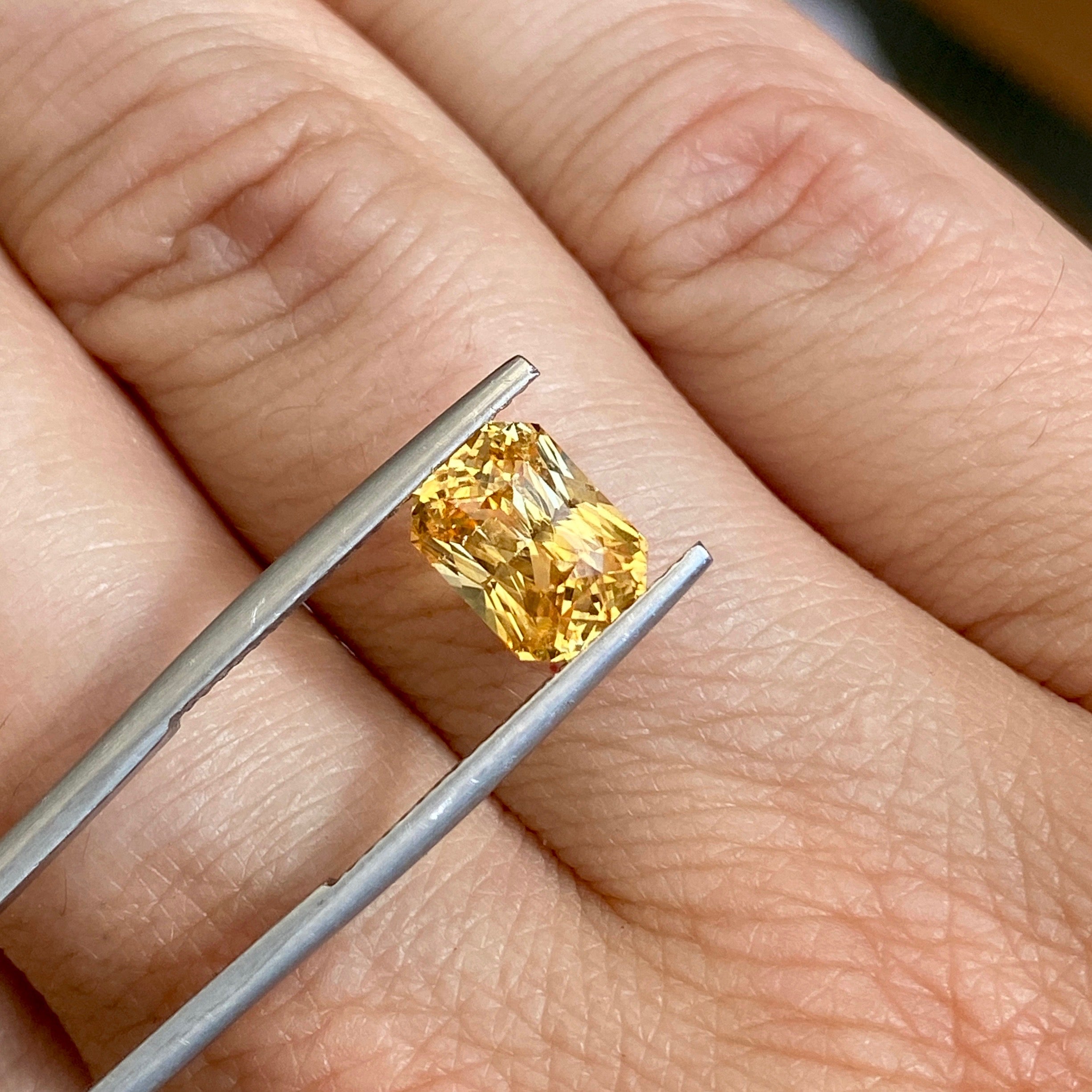 3-carat-apricot-sapphire-unheated-certified-natural.jpg