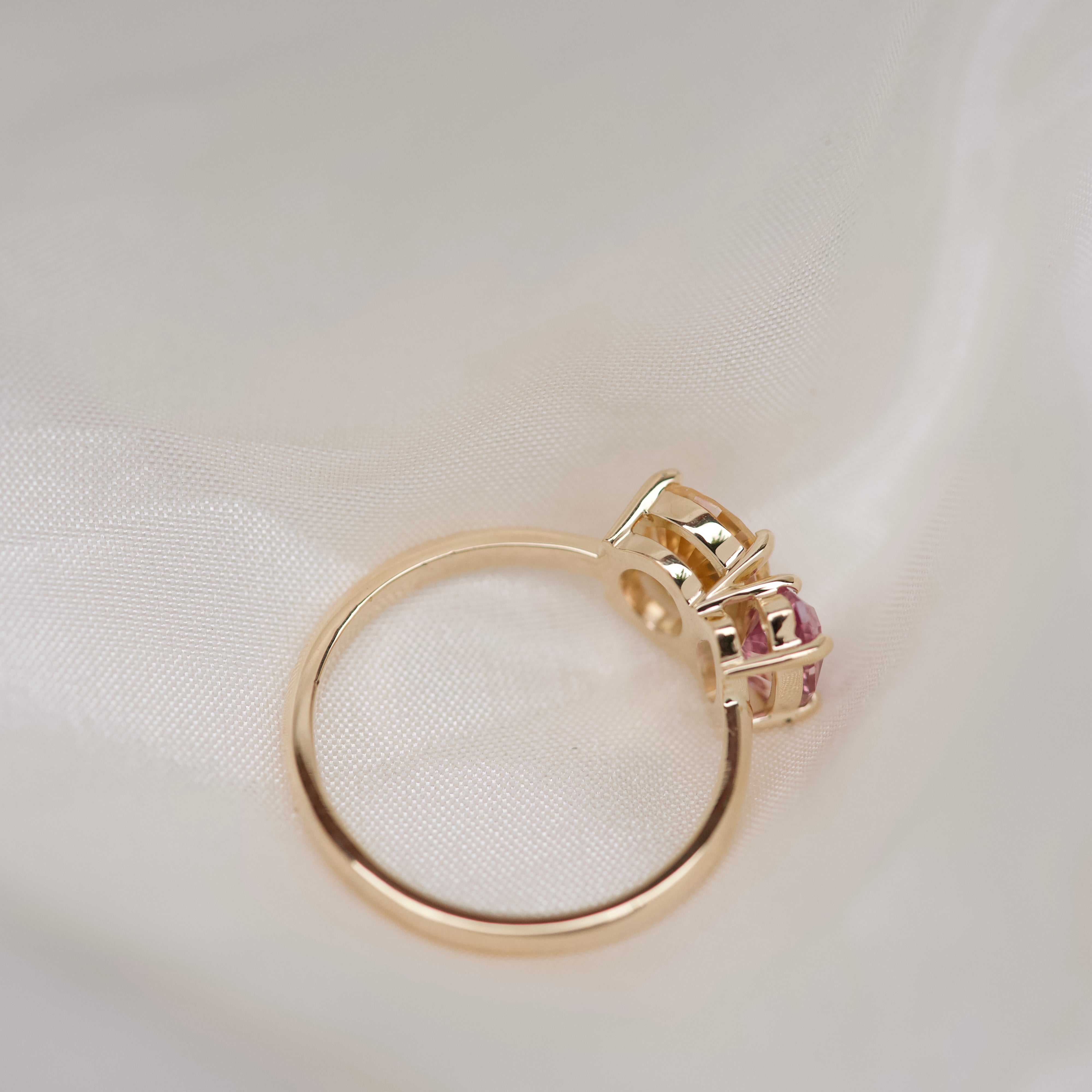 Toi-et-Moi Yellow and Pink Sapphire Ring