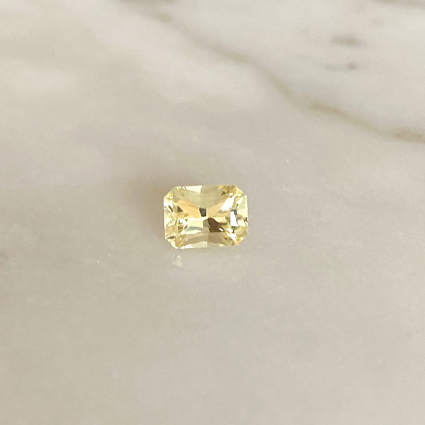 0.97	ct Yellow Sapphire Radiant Cut Natural Unheated