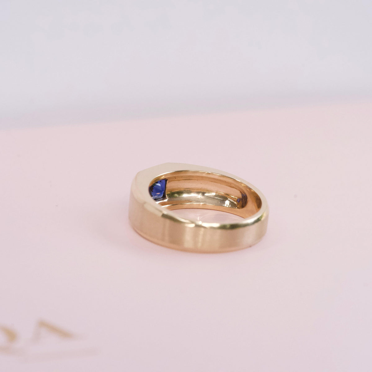 Royal Blue Sapphire Men's Signet Ring Yellow Gold
