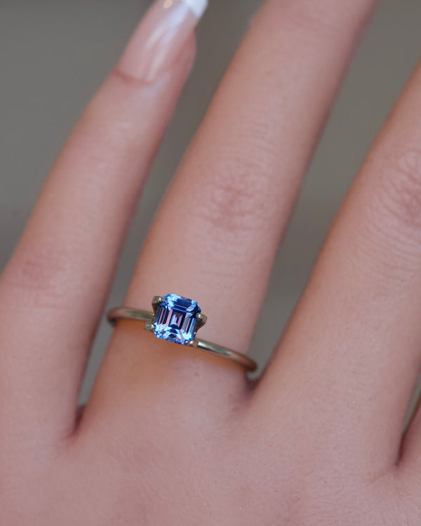 Blue Ceylon Sapphire Unheated Gem