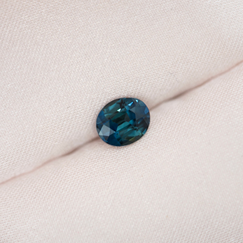 1.74 ct Teal Sapphire Oval Natural Unheated Madagascar