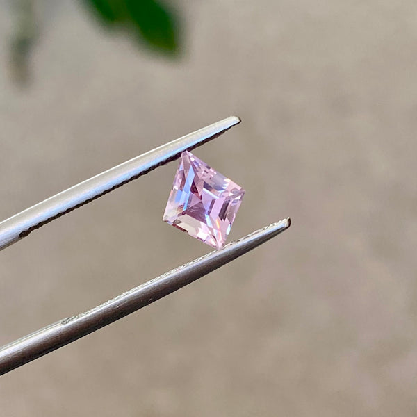 1.41	ct Pastel Pink	Sapphire	Kite Cut Natural Unheated