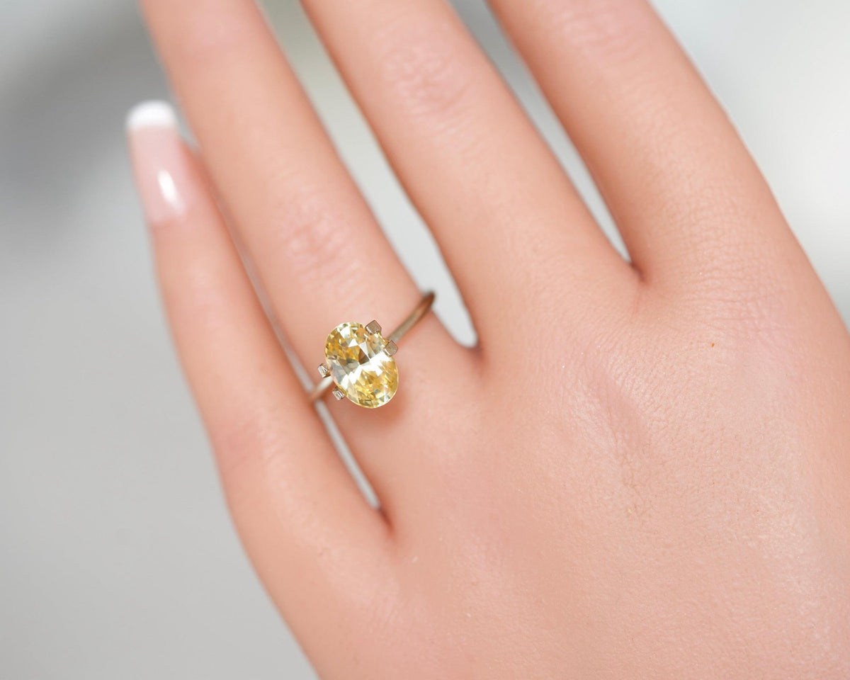 3.91 ct Champagne Yellow Sapphire GIA Certified Unheated Oval Cut Gemstone