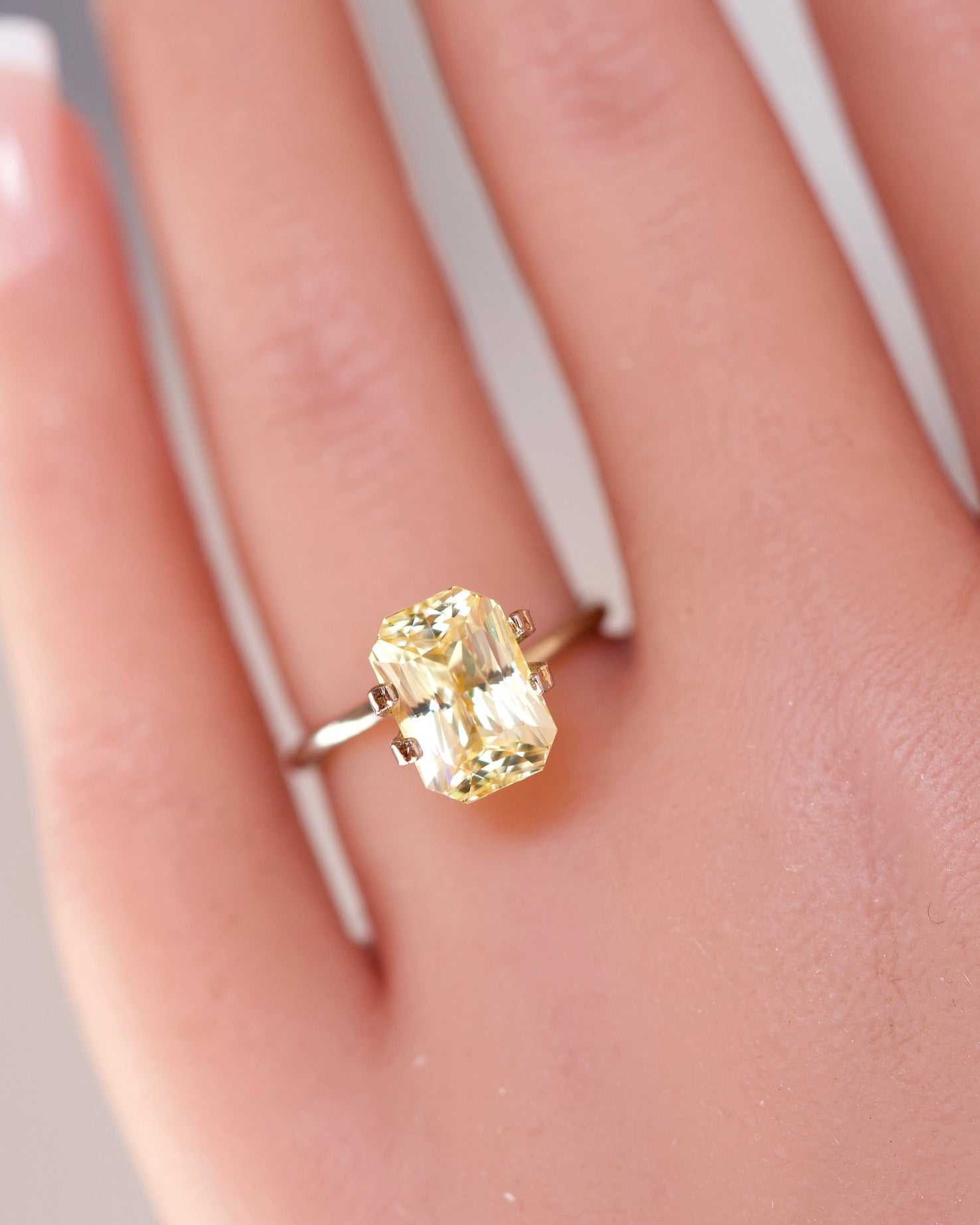 5.07 ct Yellow Sapphire GIA Certified Unheated Radiant Cut Gemstone