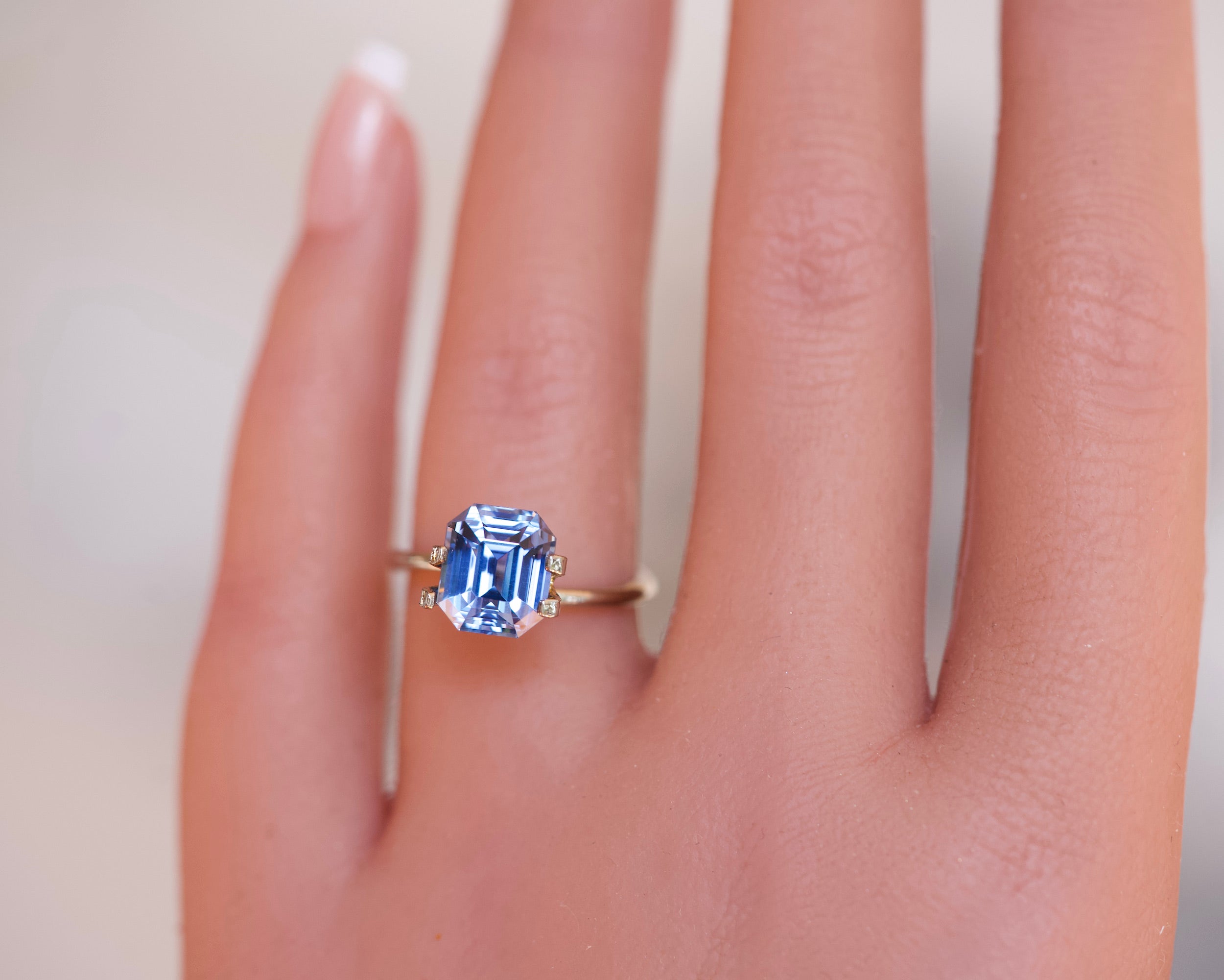 4.18 ct Vivid Sky blue Sapphire GIA Certified Unheated Emerald  Cut Gemstone