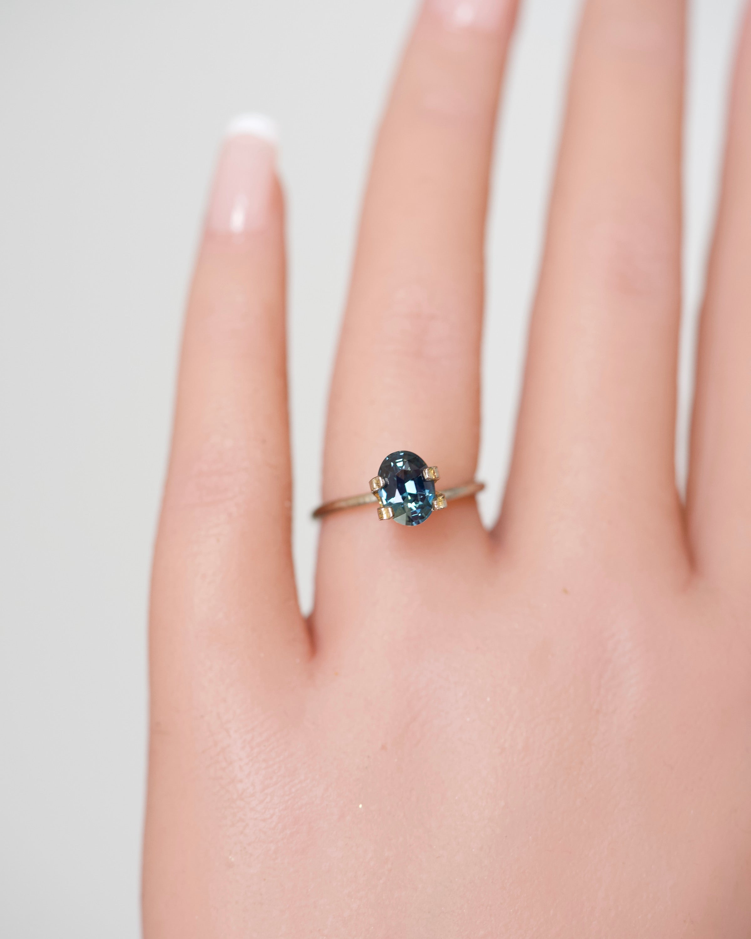 1.48 ct Bluish Green Sapphire Oval Cut Unheated Gem