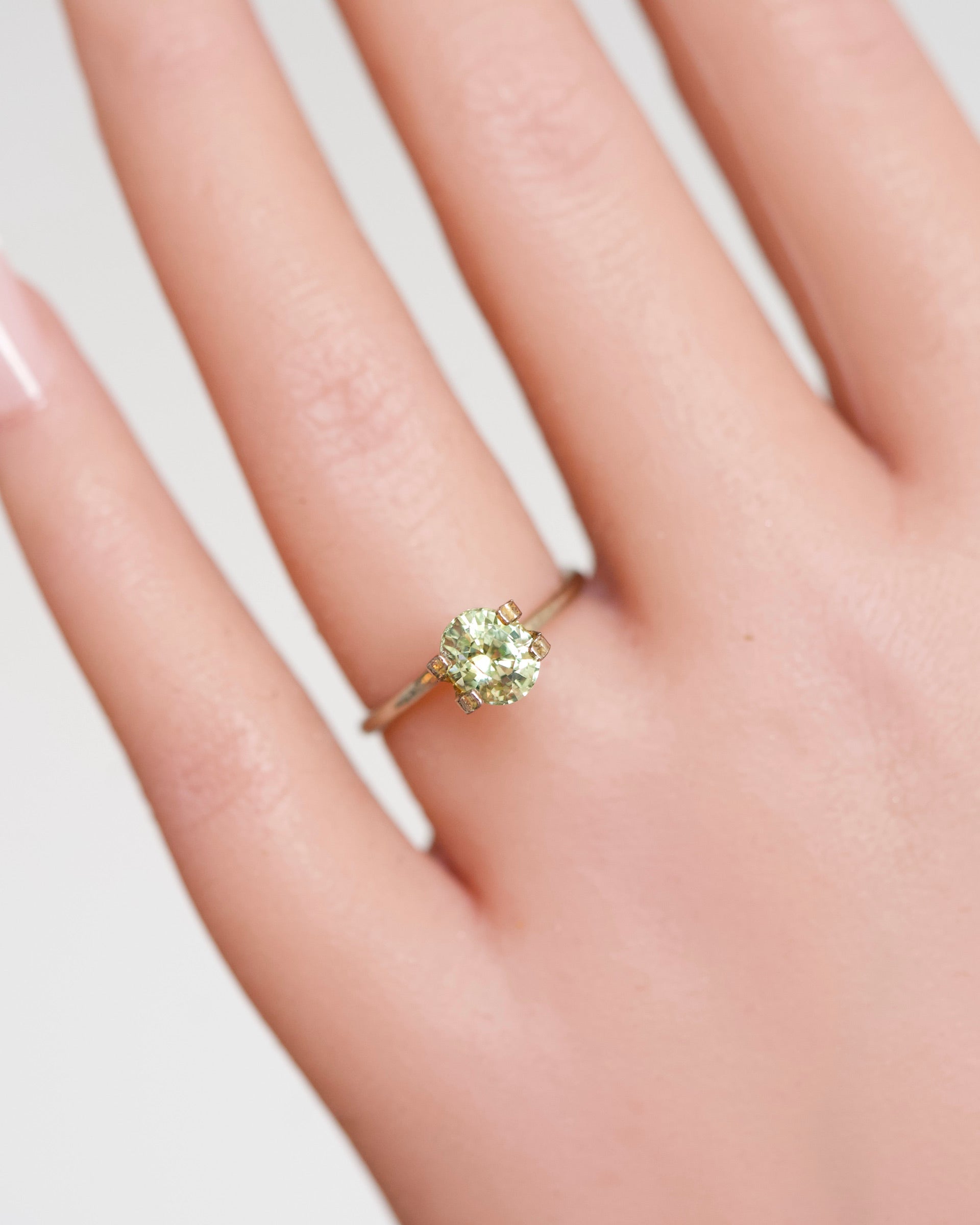 1.55 ct Wattle Green Oval Cut Unheated Sapphire