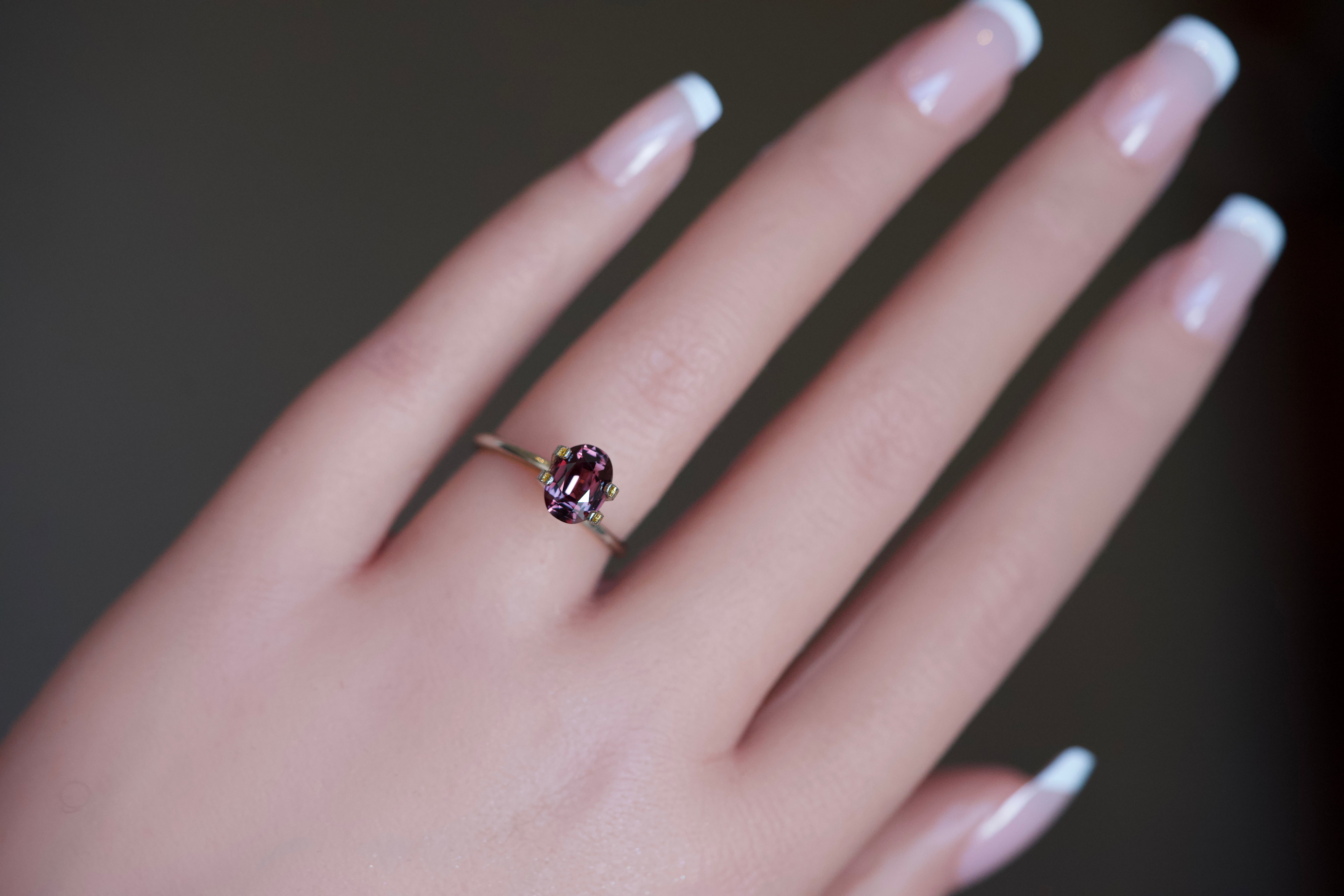 1.84 ct Plum Sapphire Oval Cut Unheated