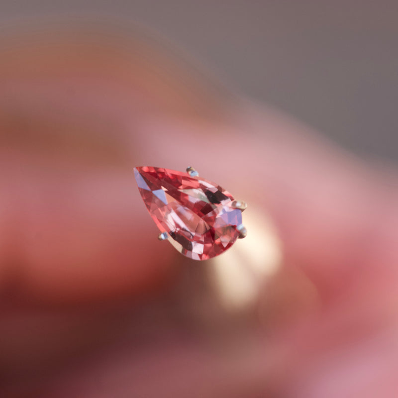 1.08 ct Padparadscha Sapphire Madagascar Pear Cut Natural Heated Gems