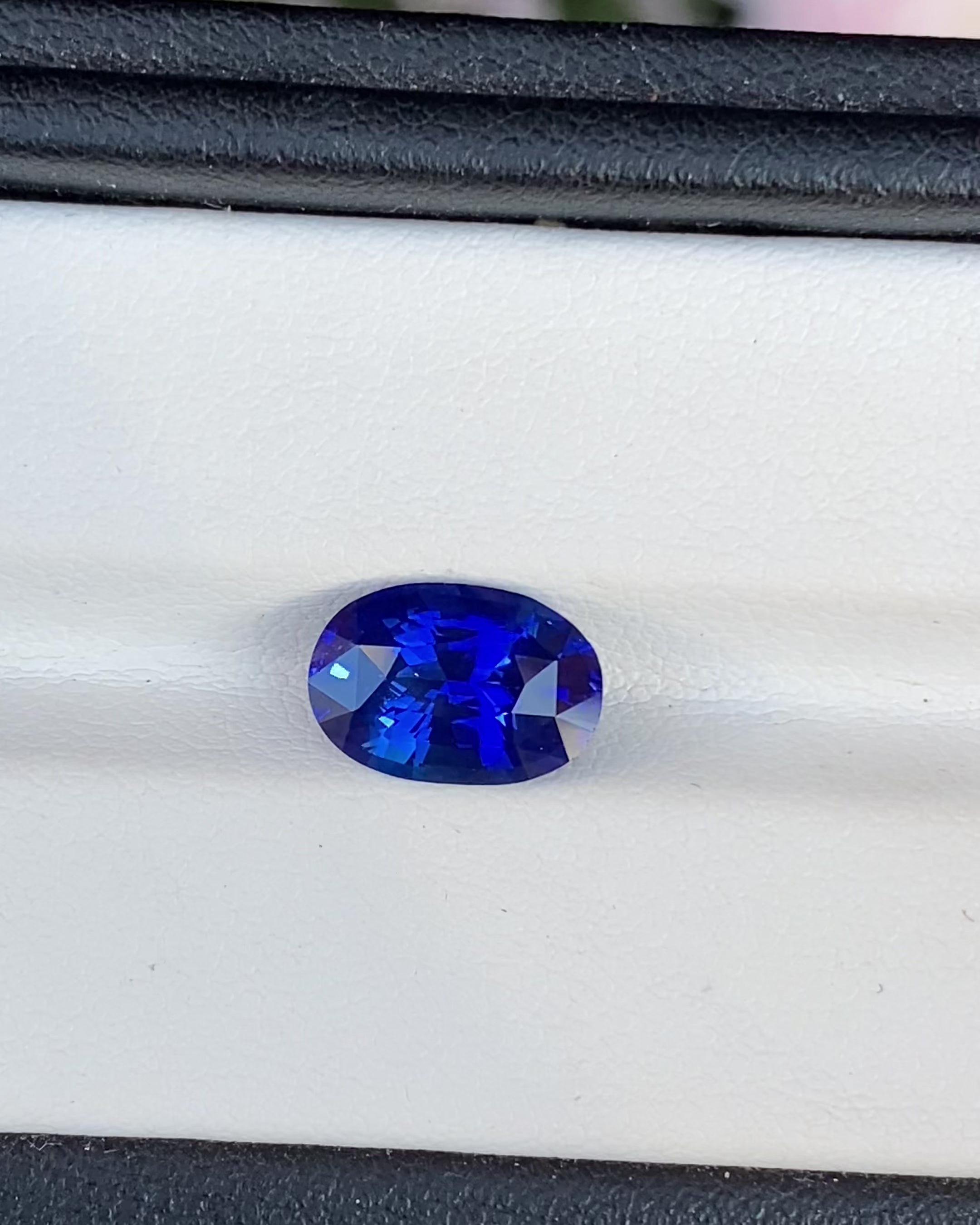 3.13 ct Royal Blue Oval Sapphire | GIA Sri Lanka Sapphire BS2041
