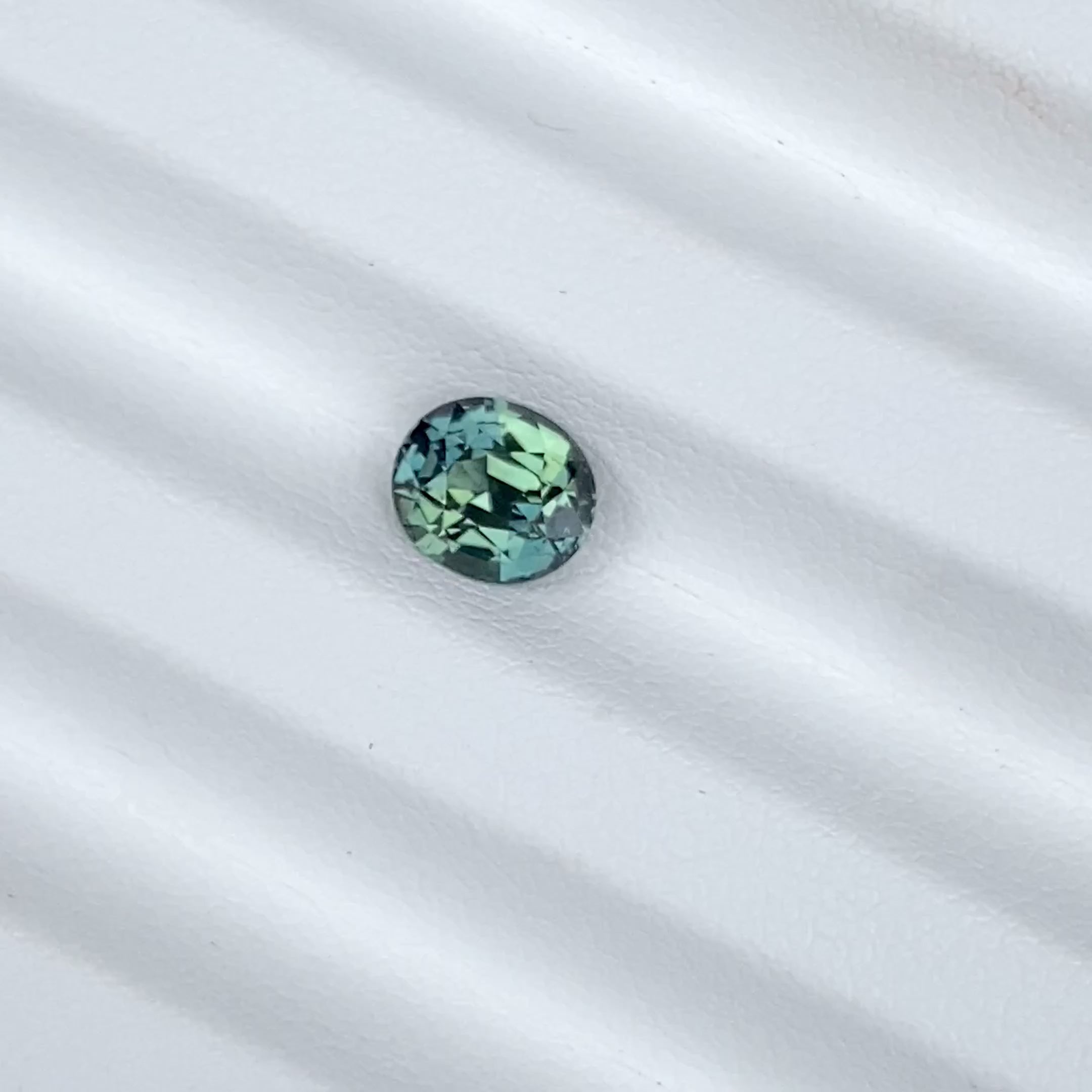 2.04 ct Teal Parti Sapphire Oval Shape Natural Unheated Gems