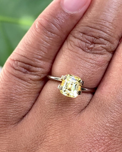 2.26 ct Yellow Sapphire Cushion Natural Unheated