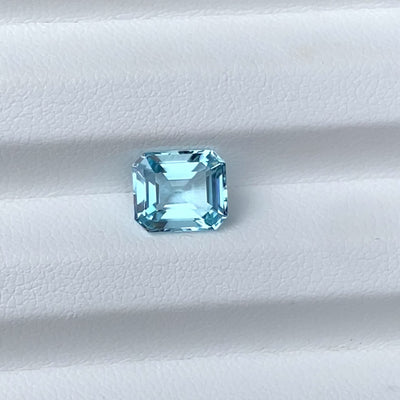 2.24 ct Aquamarine Lite Green Sapphire Emerald Cut Natural