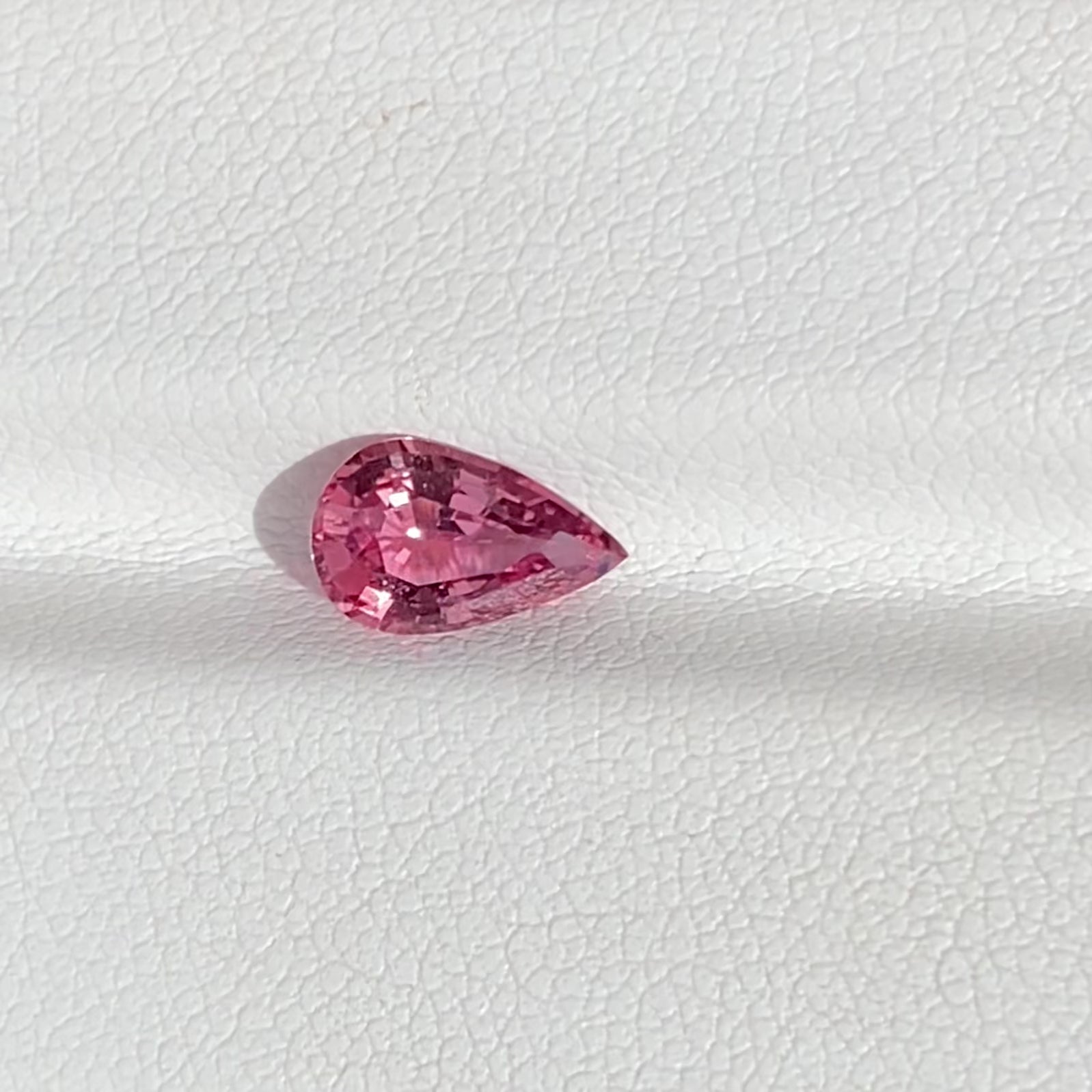 1.08 ct Padparadscha Sapphire Madagascar Pear Cut Natural Heated Gems
