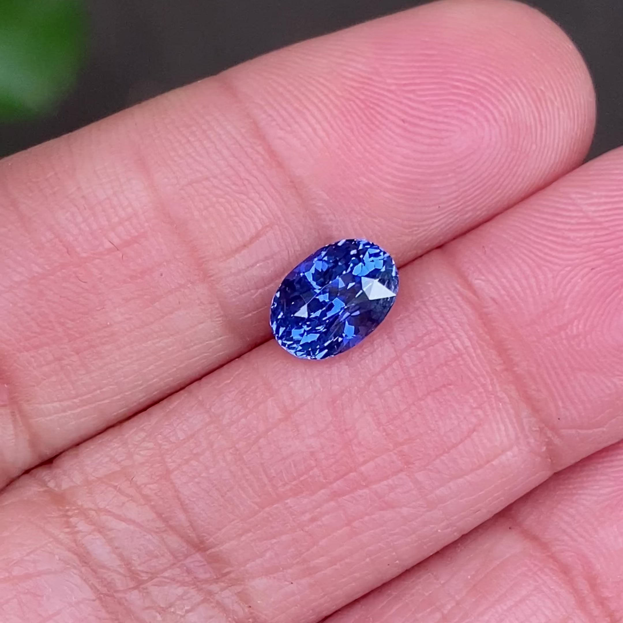 1.76 ct Cornflower Blue Sapphire Oval Shape Natural Unheated