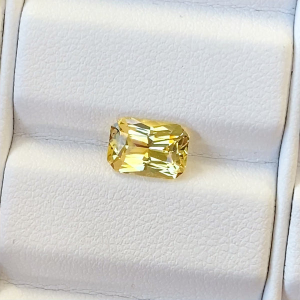2.14 ct  Yellow Sapphire Radiant Cut Natural Unheated