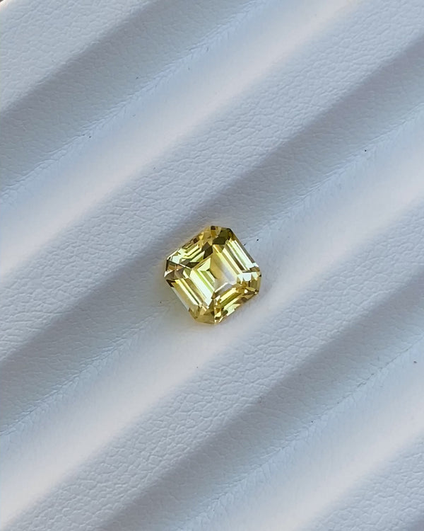 2.56 ct Vivid Canary Yellow Sapphire Square Cut Natural Unheated