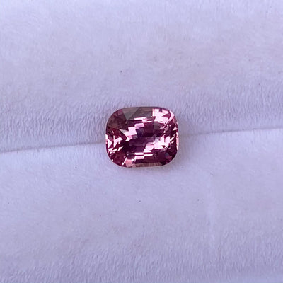 2.05 ct Orangish Pink Sapphire Cushion Shap Natural Heated Gems