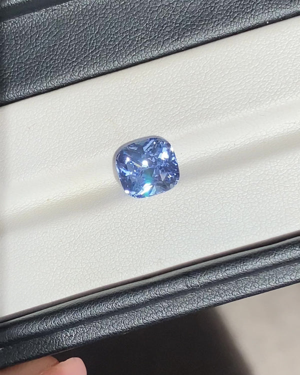 4.64 ct Sky Blue Cushion Ceylon Sapphire Unheated Gem