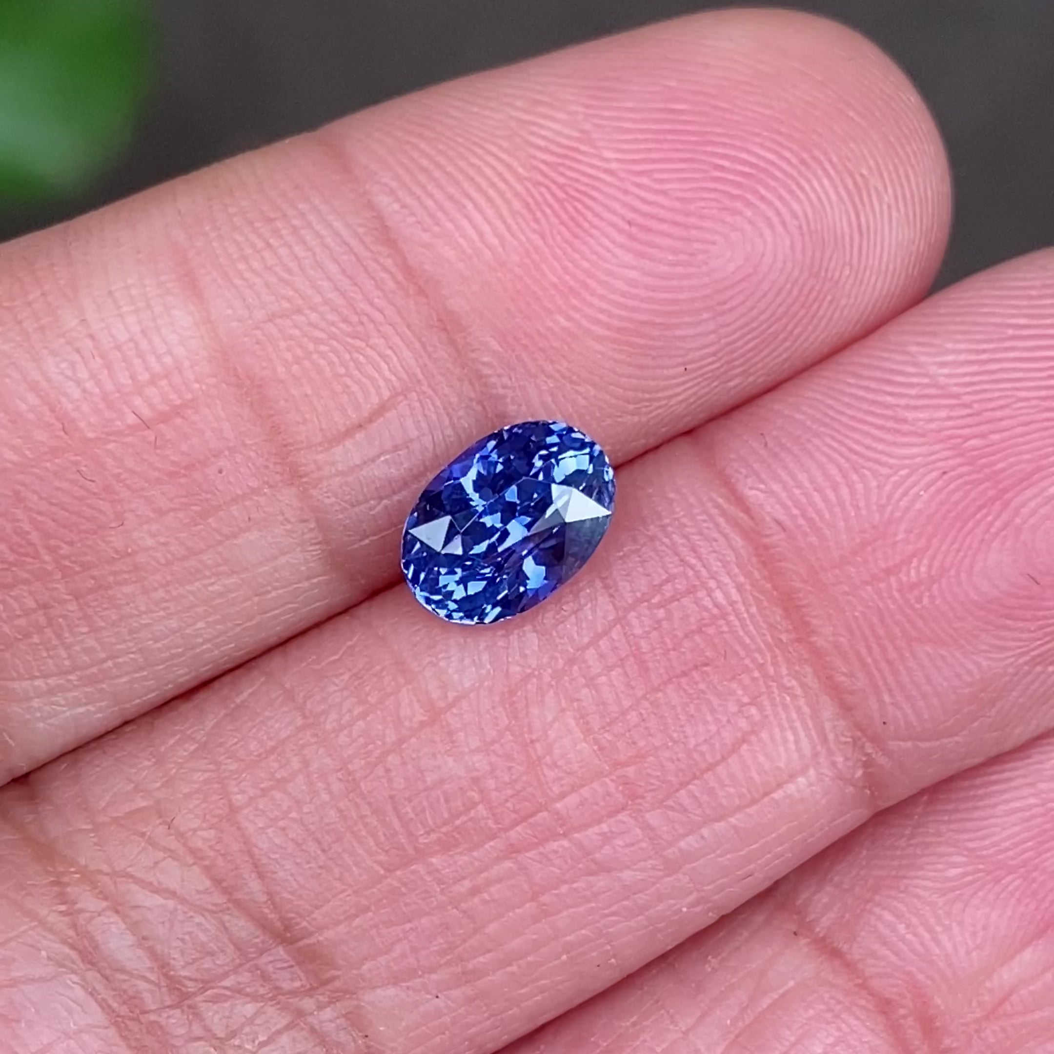 1.76 ct Cornflower Blue Sapphire Oval Shape Natural Unheated