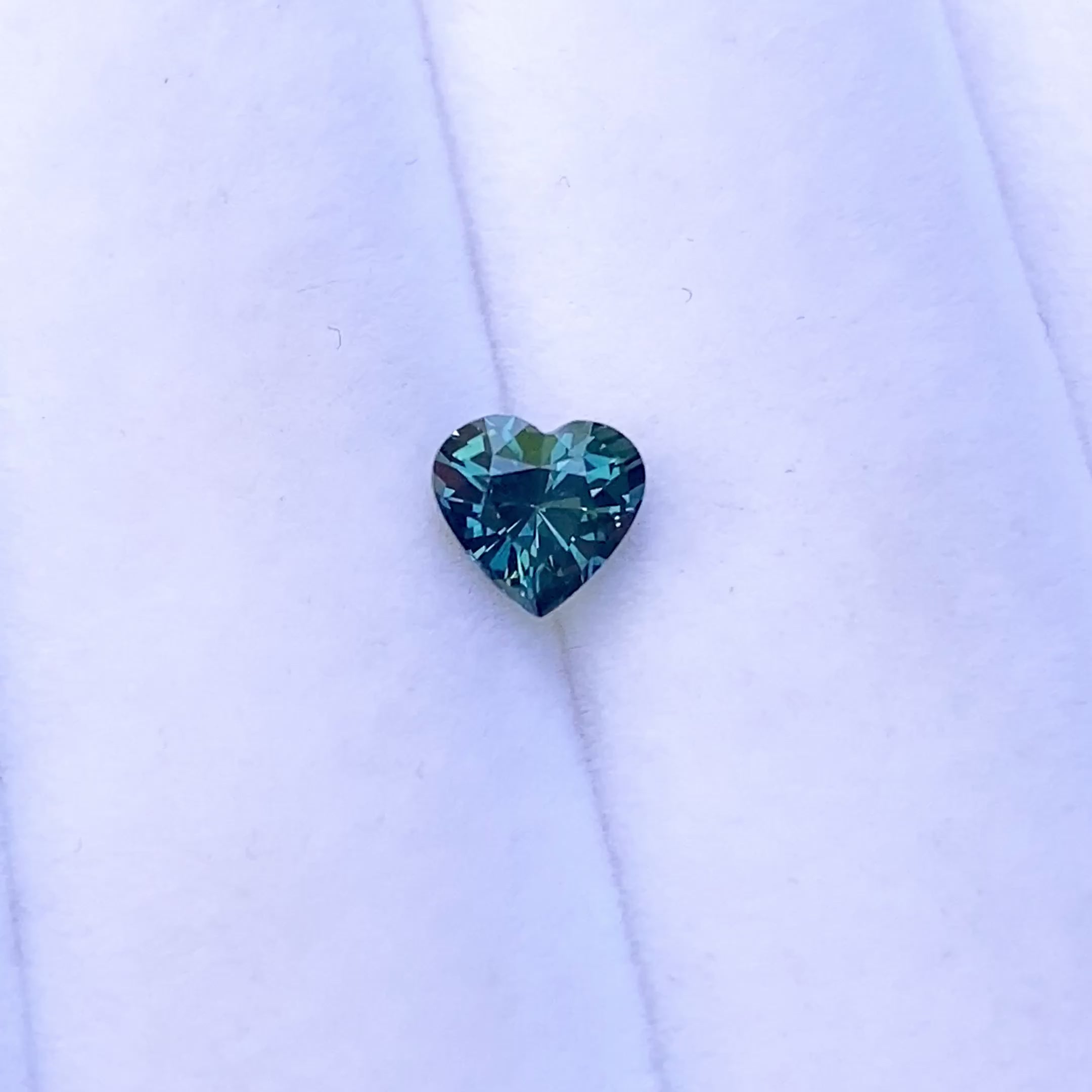 1.06	ct Teal Sapphire Heart Natural Unheated Birthstone