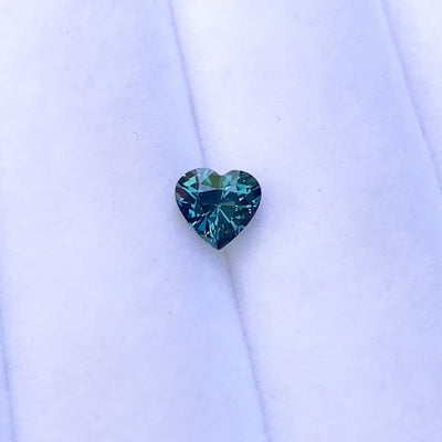 1.06	ct Teal Sapphire Heart Natural Unheated Birthstone