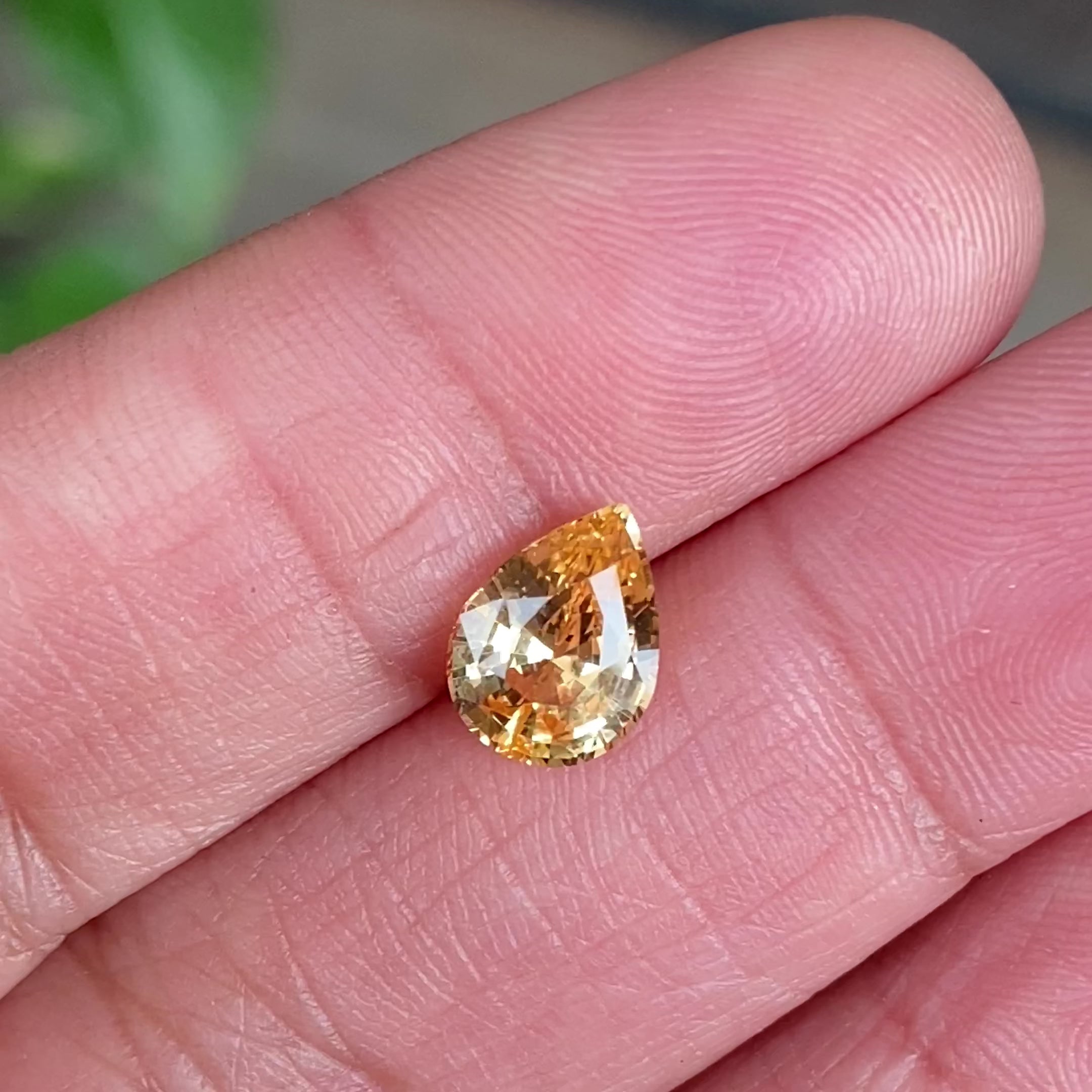 1.91 ct Apricot Sapphire Pear Natural Unheated | Ceylon Gemstones