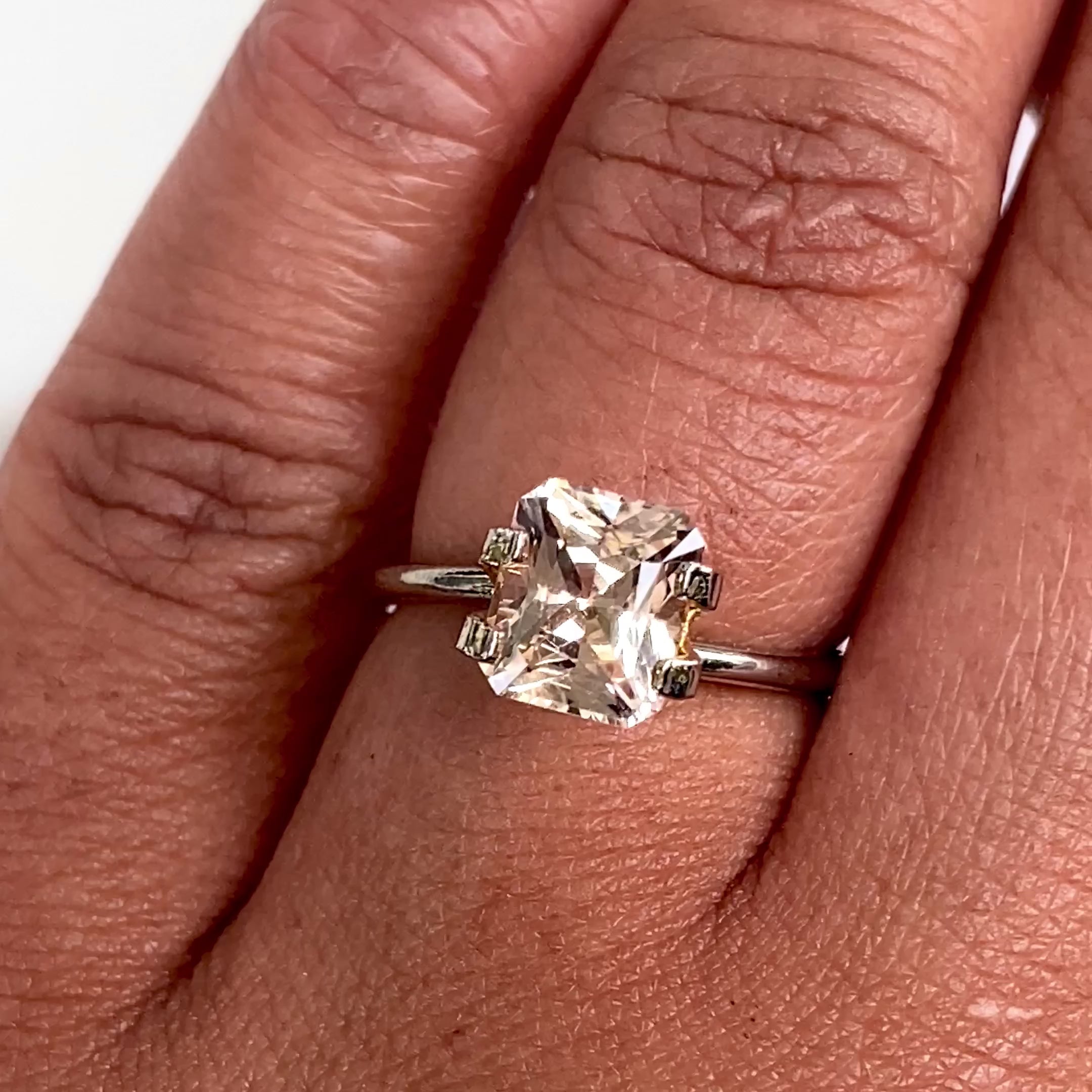 2.09 ct Champagne Peach Sapphire Radiant Cut Natural Unheated