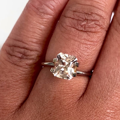 2.09 ct Champagne Peach Sapphire Radiant Cut Natural Unheated
