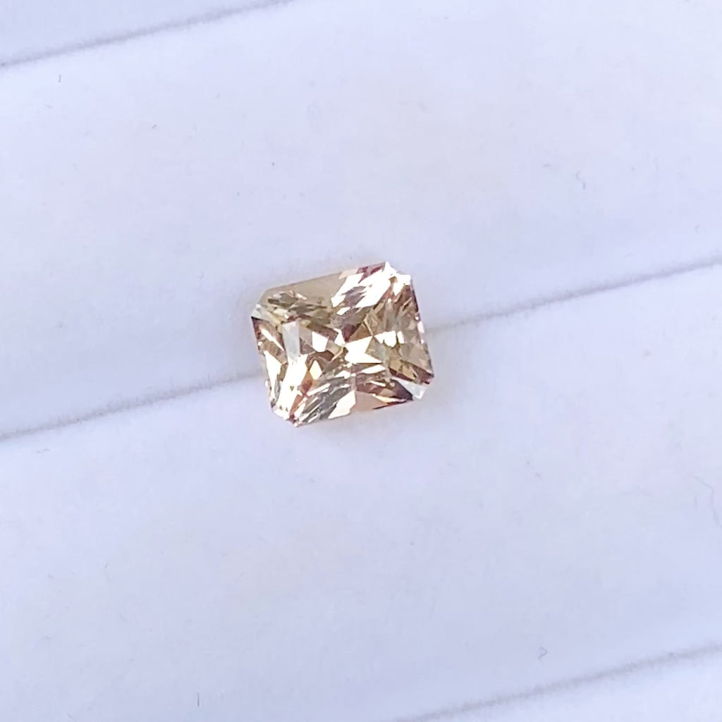 2.09 ct Champagne Peach Sapphire Radiant Cut Natural Unheated