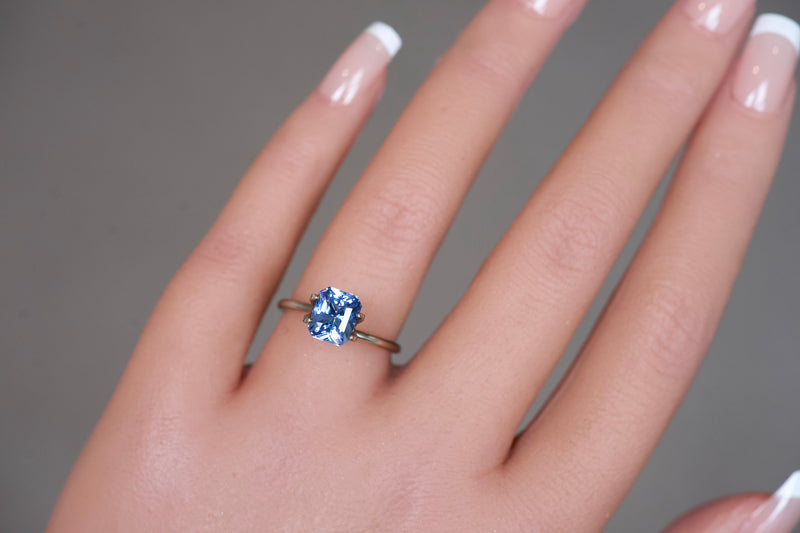 2.54 carat blue sapphire gemstone