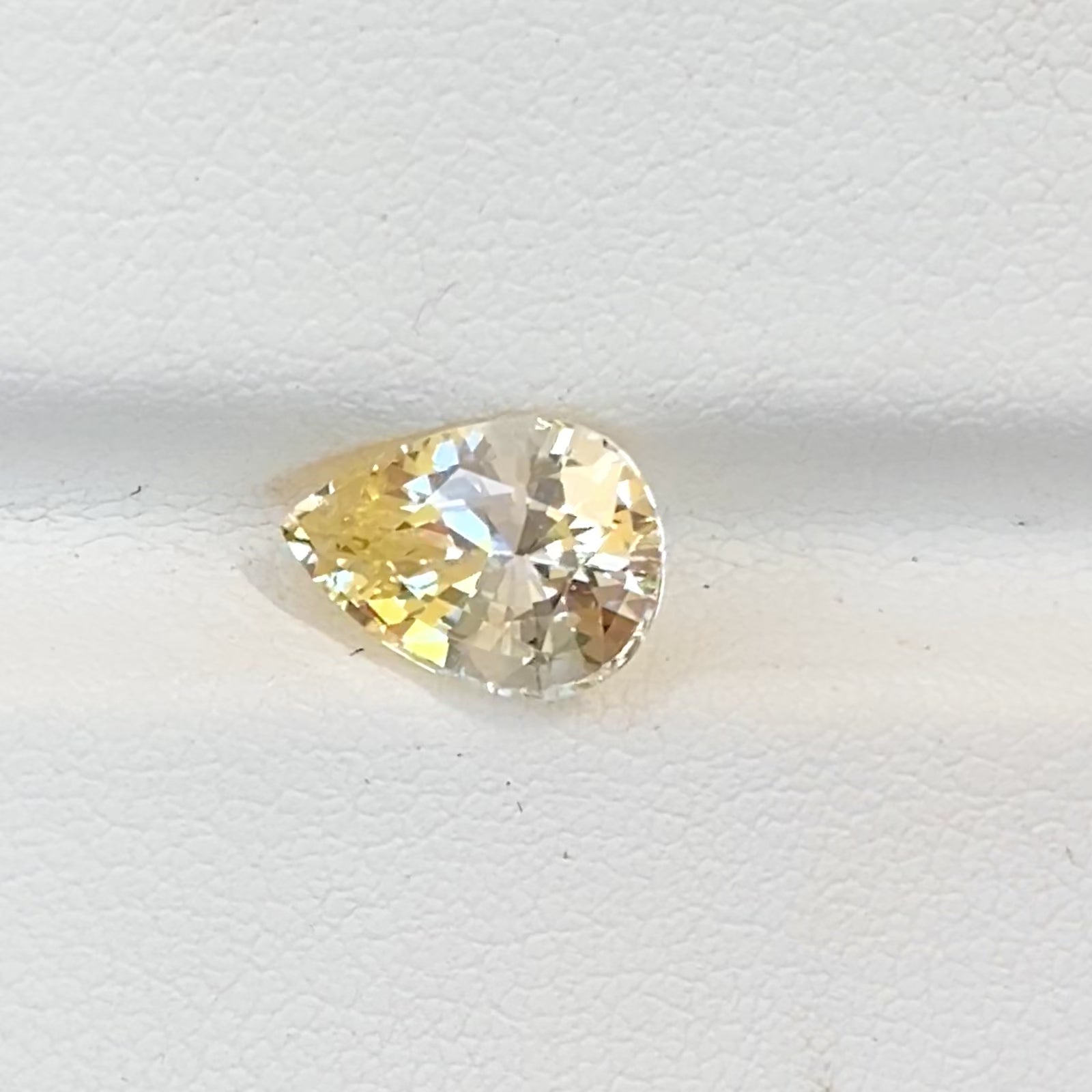 2.55 ct Champagne Yellow Sapphire Pear Natural Unheated Gems