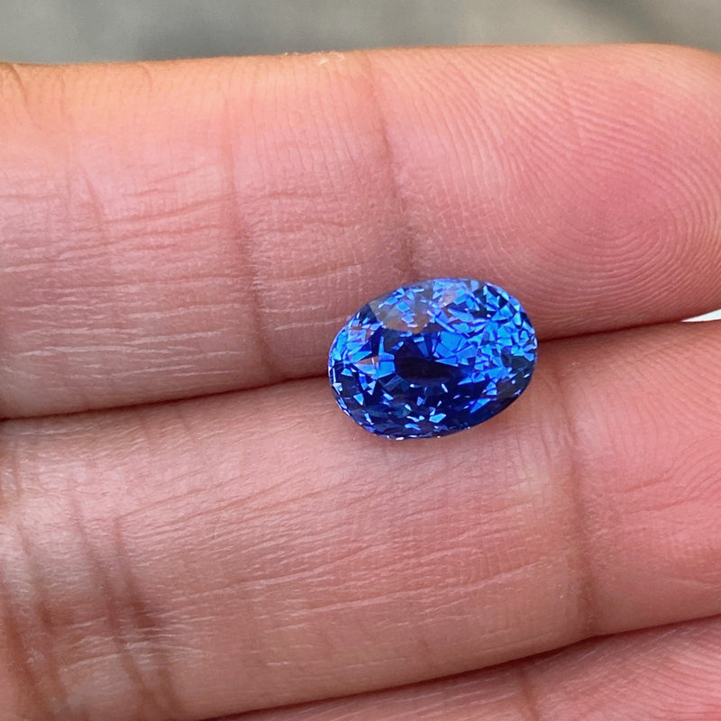 4.04 ct Oval Blue Sapphire Certified Heated