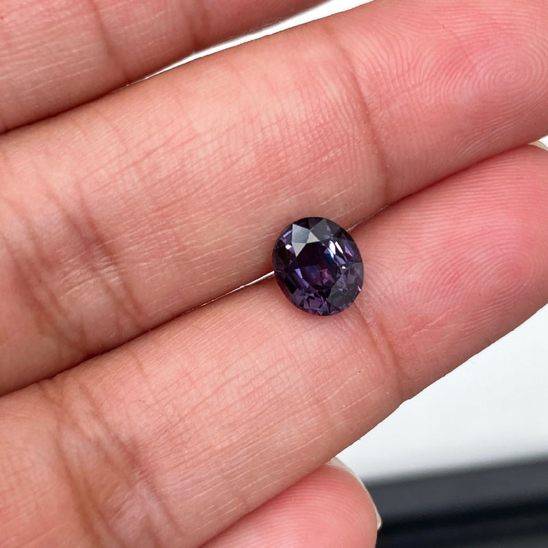 1.82 ct Plum Sapphire Oval Natural Unheated