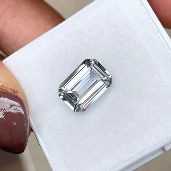 2.61 ct Light Grey Sapphire Emerald Cut Certified Unheated