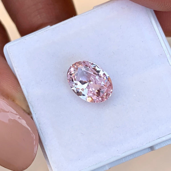 2.58 ct Oval Peach Pink Natural Sapphire Unheated Certified